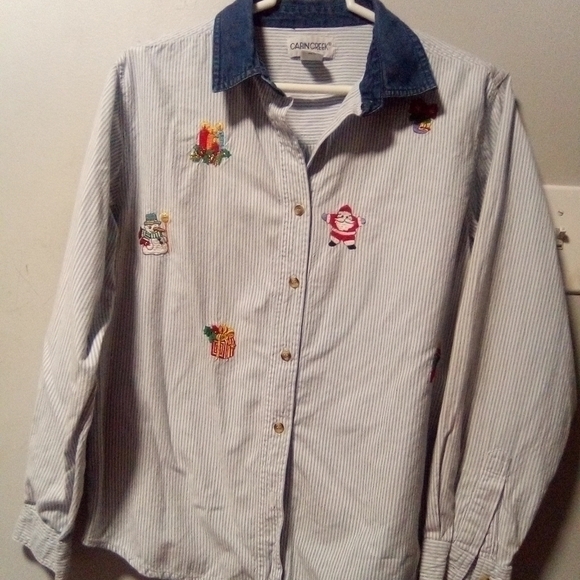 CABIN Creek Christmas ladies blue and white pin stripe blouse. Size large - Picture 1 of 7